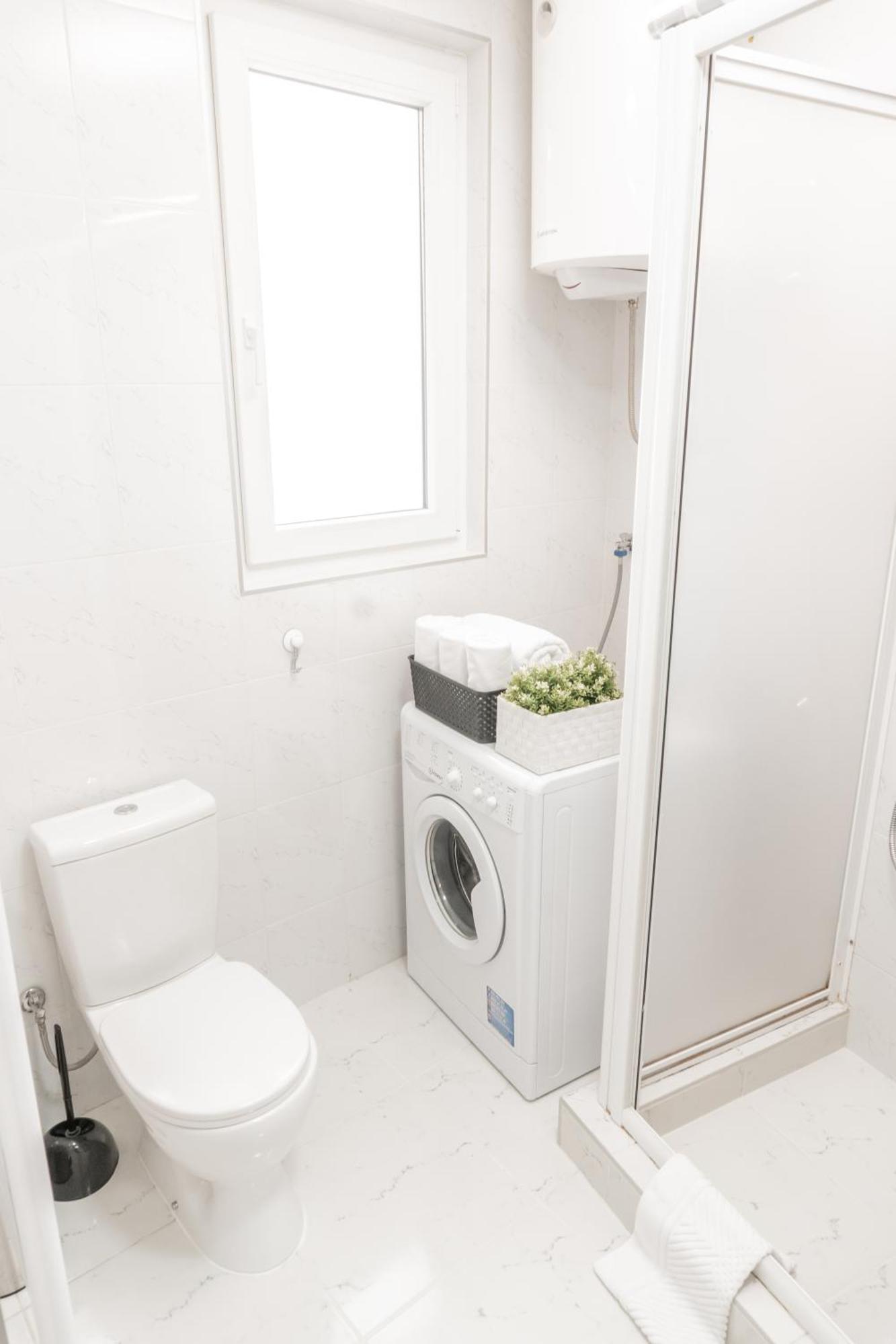 Apartment Wake Up For 4 Belgrado Esterno foto