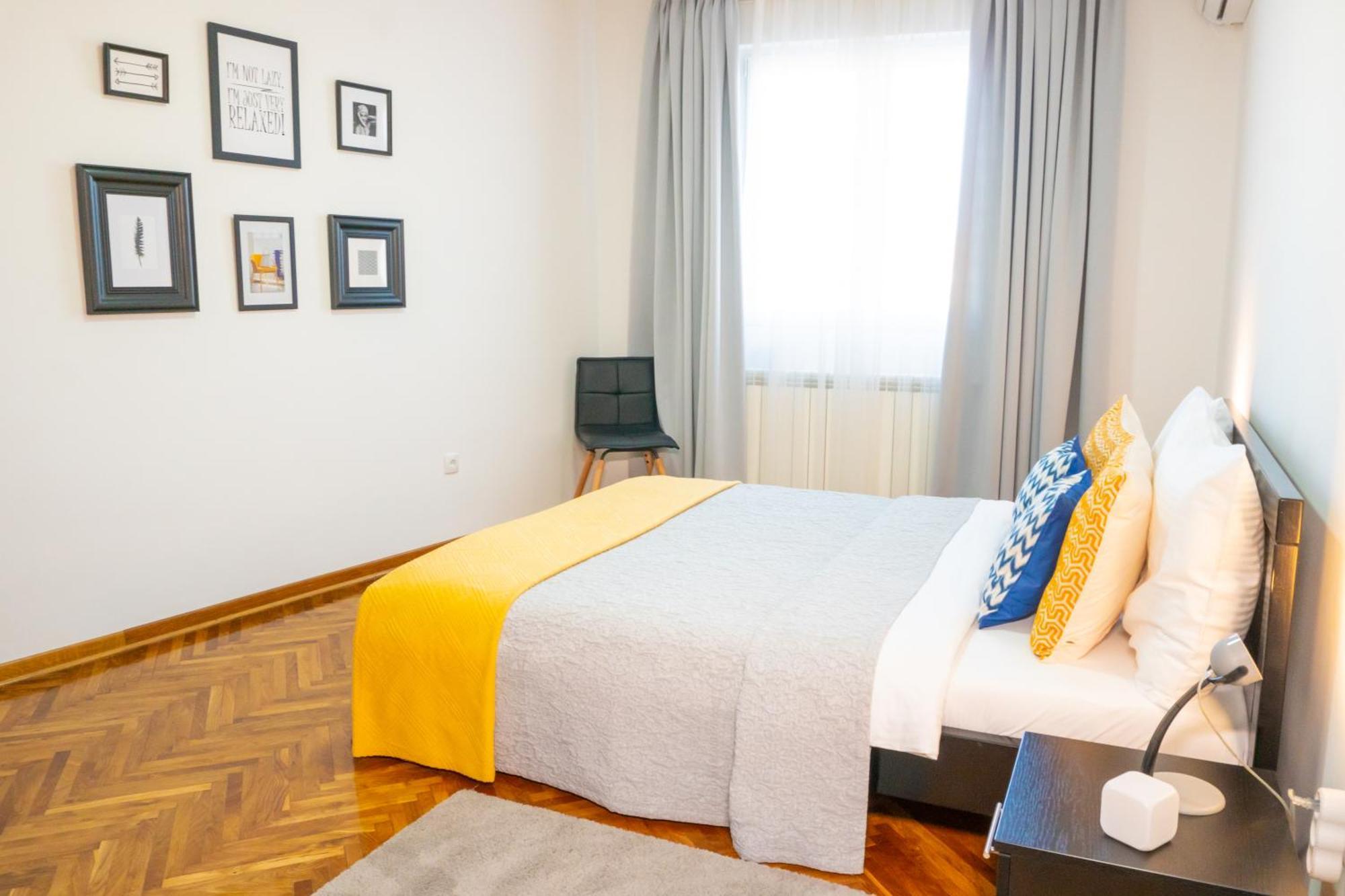 Apartment Wake Up For 4 Belgrado Esterno foto