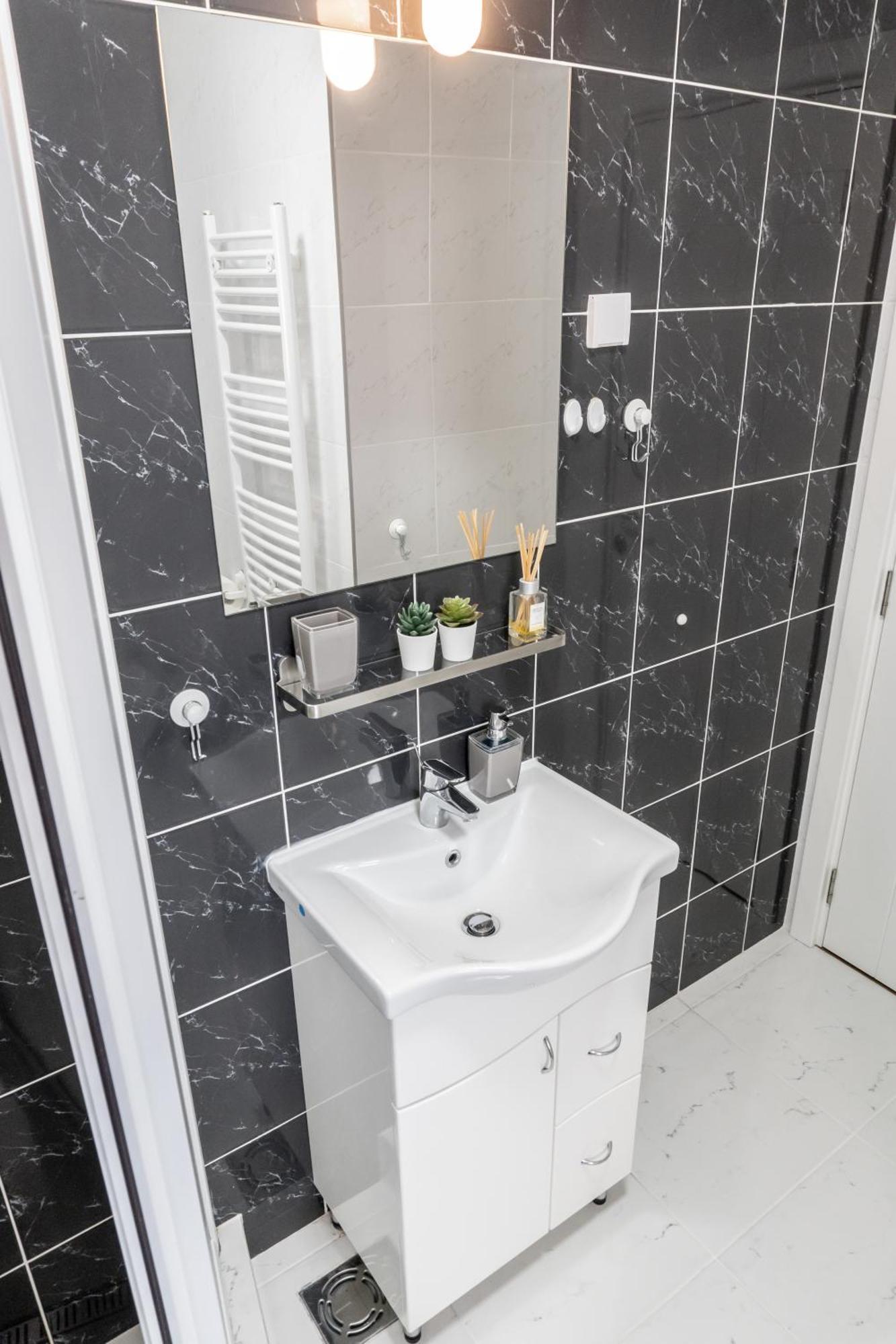 Apartment Wake Up For 4 Belgrado Esterno foto
