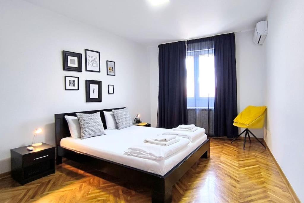 Apartment Wake Up For 4 Belgrado Esterno foto