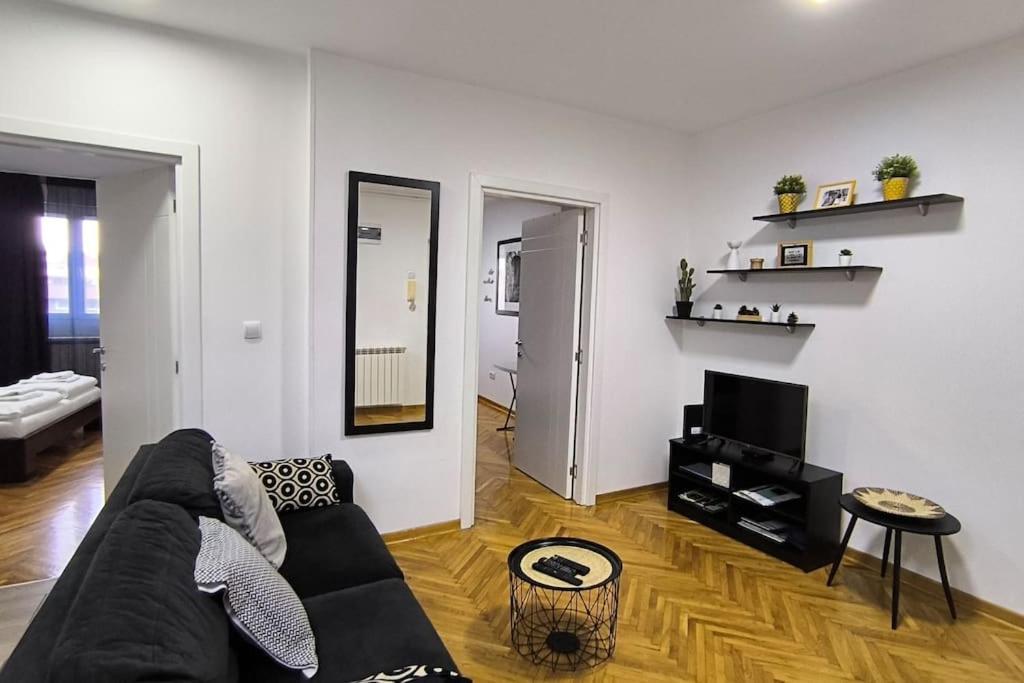 Apartment Wake Up For 4 Belgrado Esterno foto